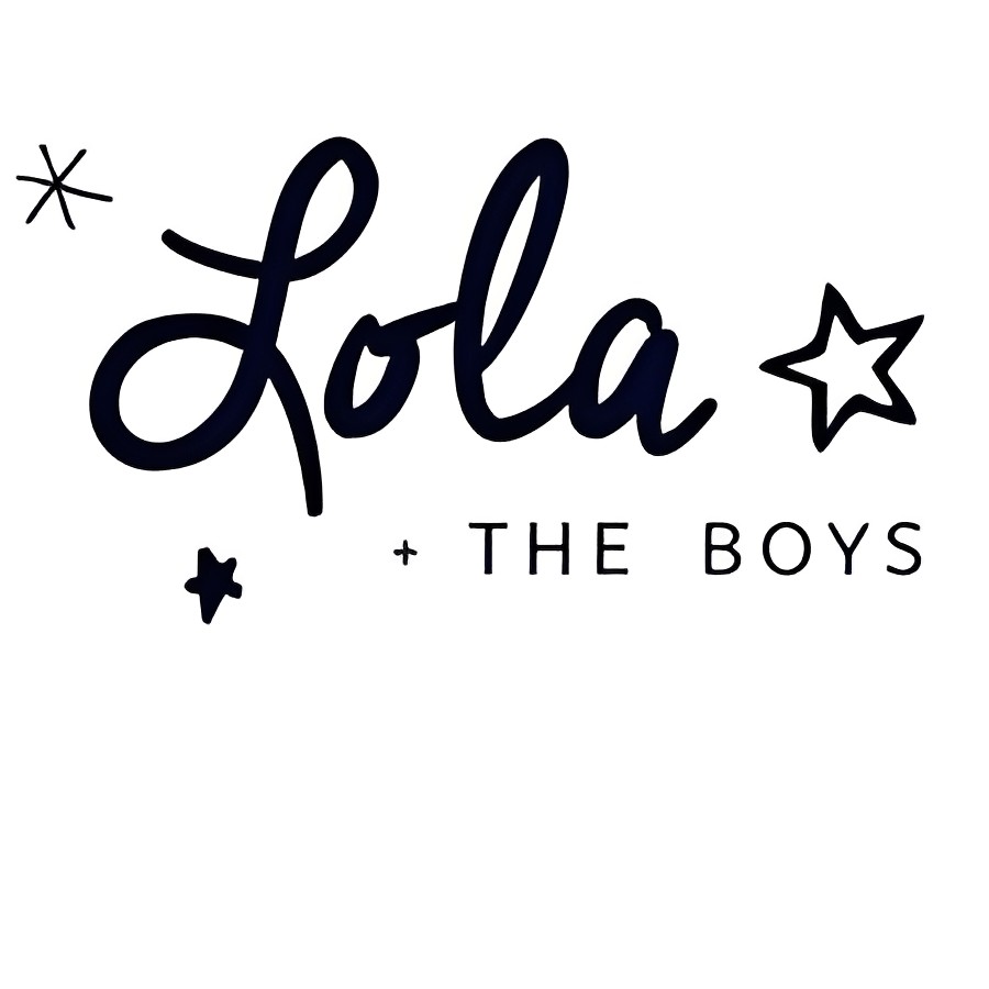 Lola and the Boys Discount Code